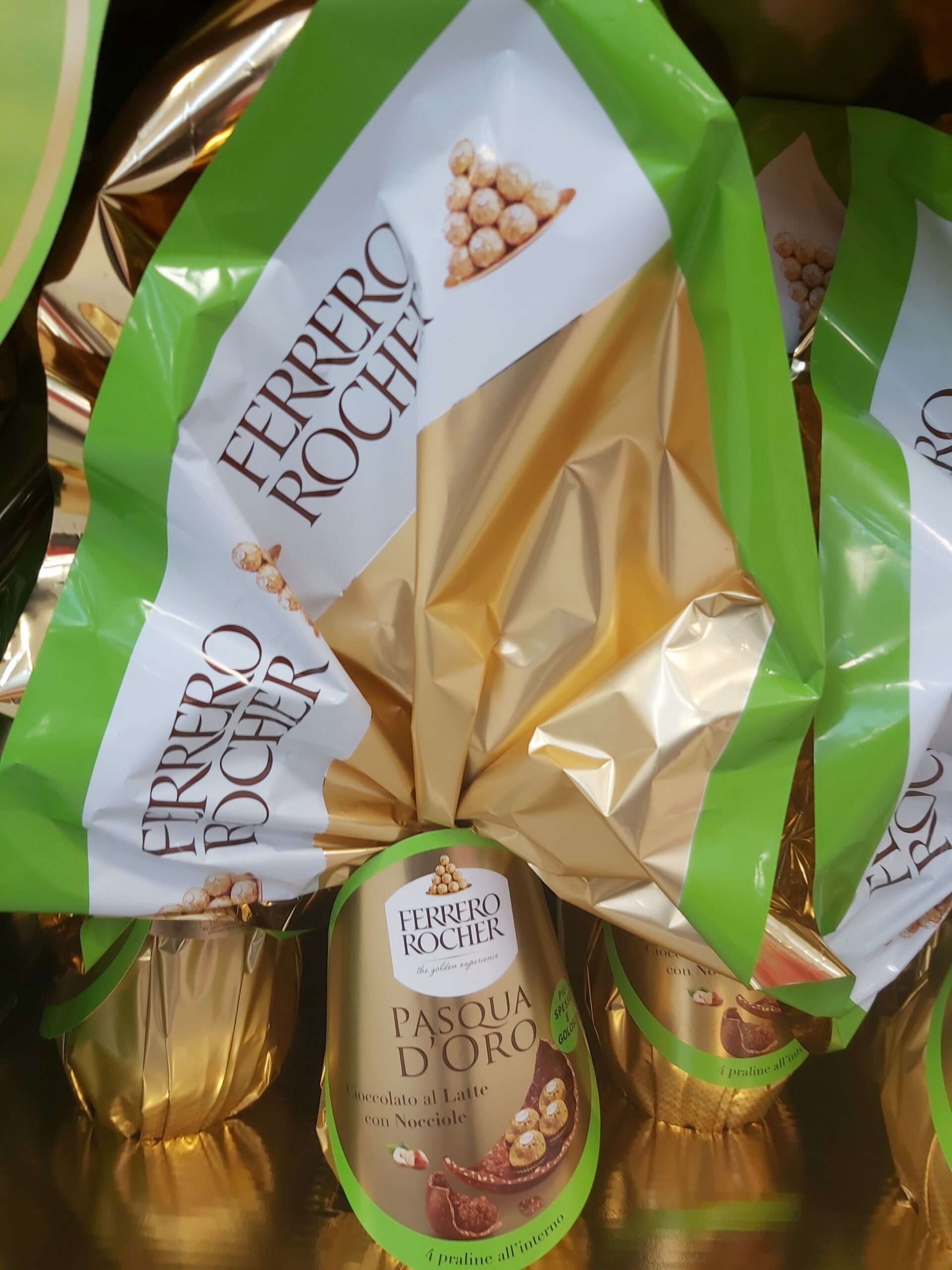 Uovo di Pasqua Ferrero Rocher grande scaled - Uova di Pasqua Ferrero Rocher 2022