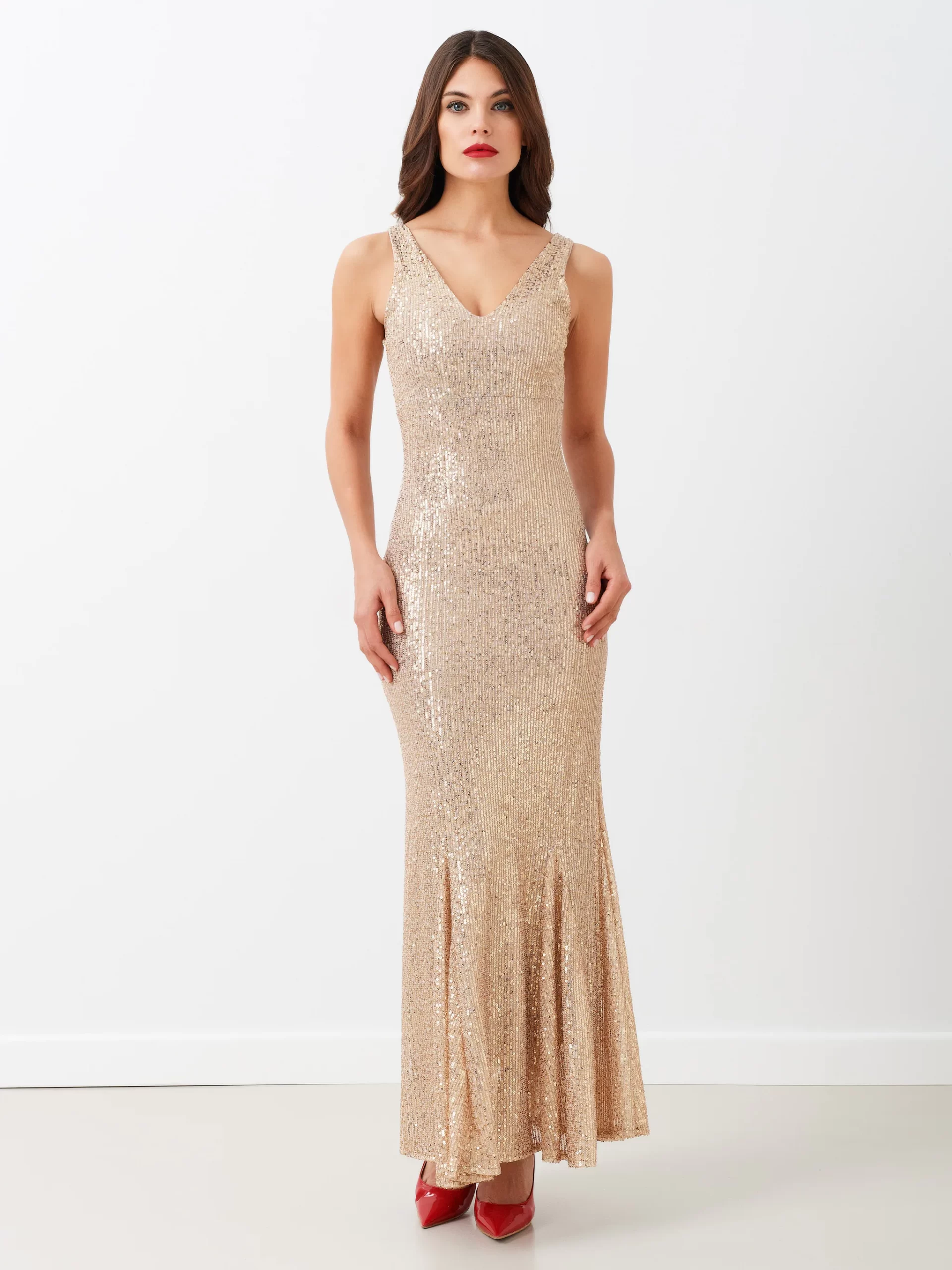 Rinascimento abito lungo da sera con paillettes dorate per Capodanno 2022 scaled - Rinascimento Abiti Capodanno e Feste Natalizie 2022 Rinascimento abito lungo da sera con paillettes dorate per Capodanno 2022 scaled - Rinascimento Abiti Capodanno e Feste Natalizie 2022