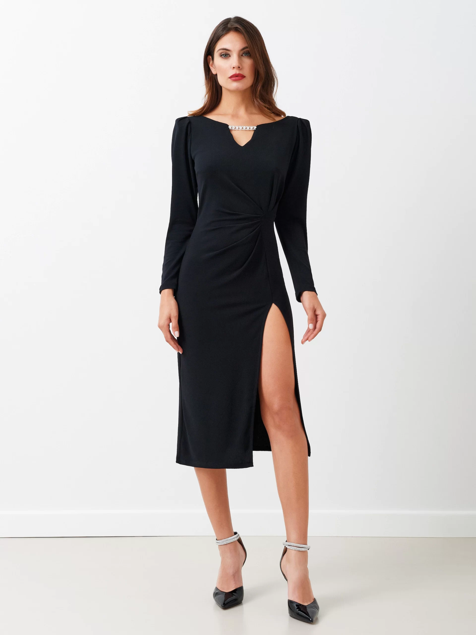 Tubino elegante da sera Rinascimento scaled - Rinascimento Abiti Capodanno e Feste Natalizie 2022 Tubino elegante da sera Rinascimento scaled - Rinascimento Abiti Capodanno e Feste Natalizie 2022