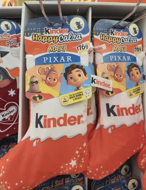 Happy Calza Kinder Maxi Pixar 2023 470x611 - Calze della Befana Kinder 2023