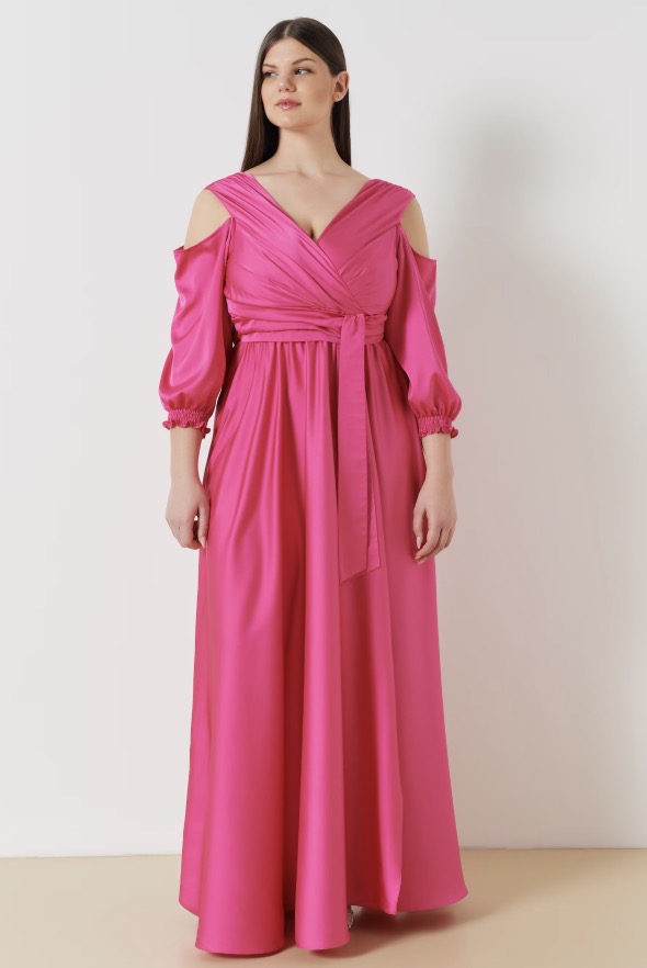 Elegante abito lungo Rinascimento taglia comoda 2023 - Collezione Abbigliamento Rinascimento Curvy Primavera Estate 2023