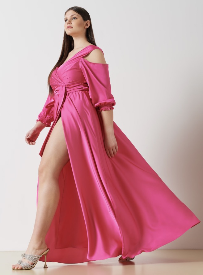 Rinascimento curvy abito in raso estate 2023 - Collezione Abbigliamento Rinascimento Curvy Primavera Estate 2023