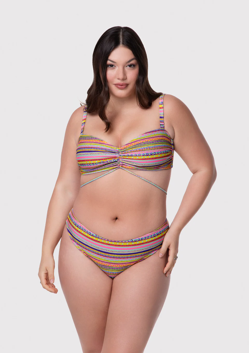 Costume da bagno due pezzi linea curvy Costume da bagno due pezzi linea curvy