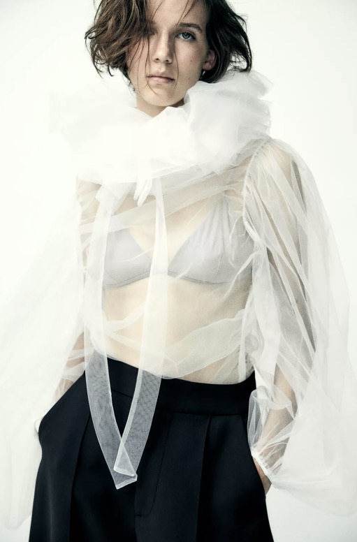 ZARA camicia in tulle con collo voluminoso ZARA camicia in tulle con collo voluminoso
