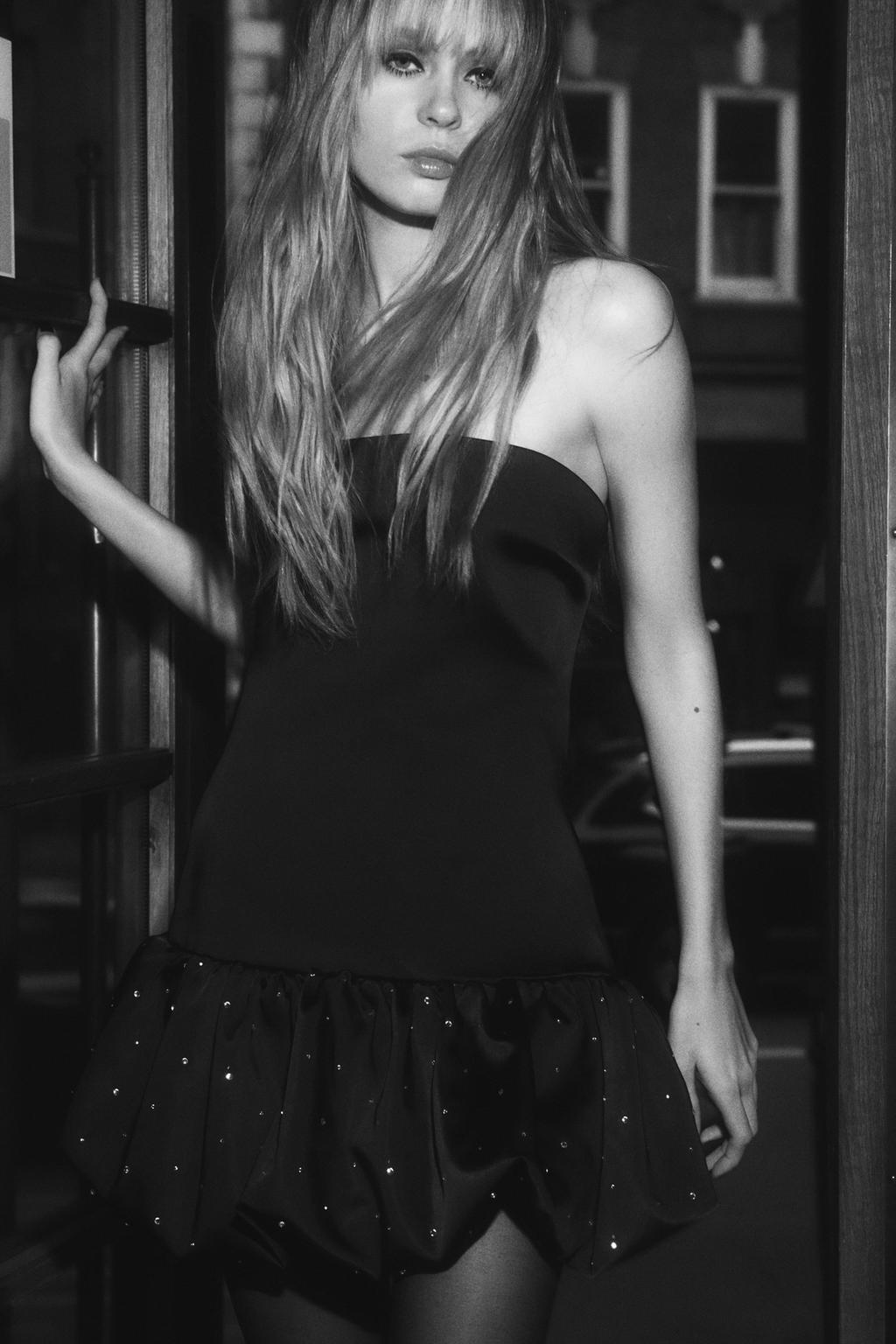 ZARA abito corto bustier a palloncino Capodanno 2024 ZARA abito corto bustier a palloncino Capodanno 2024
