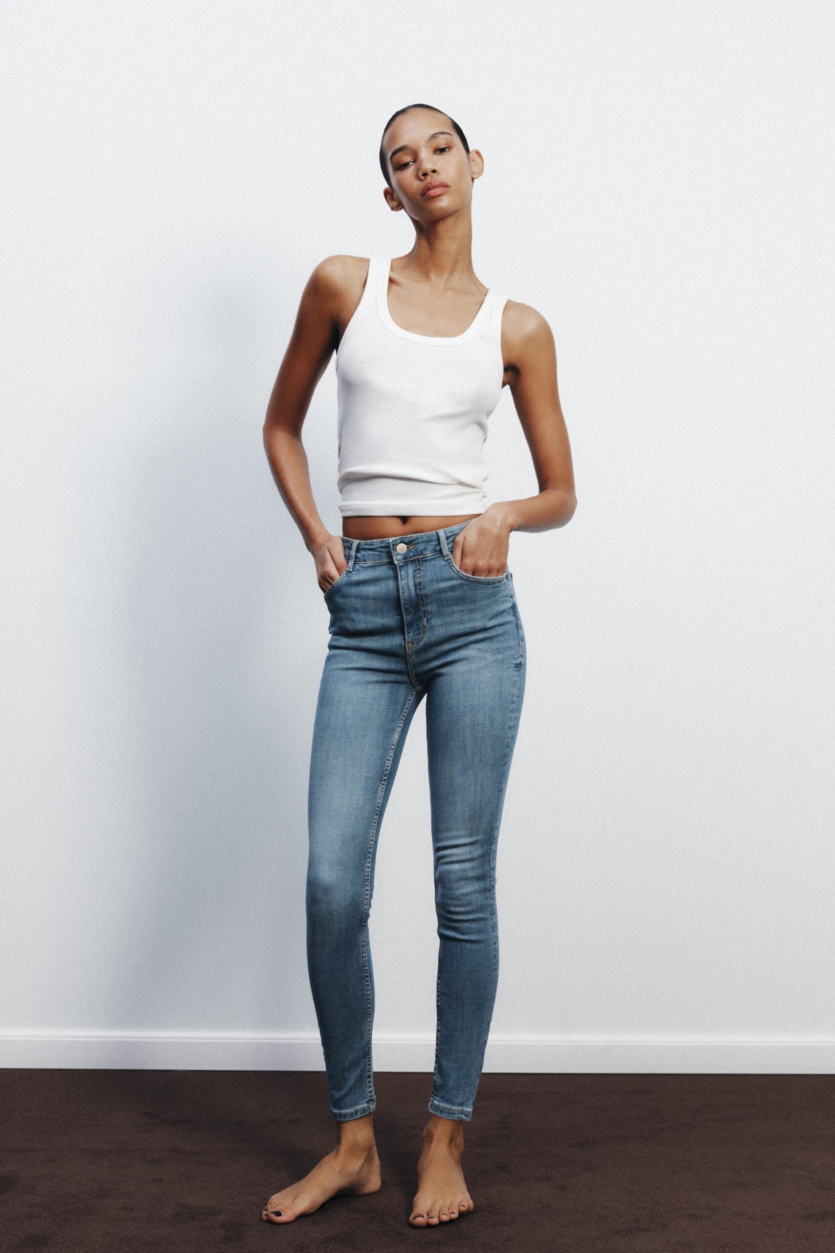 Jeans skinny a vita alta ZARA