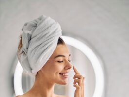 Prevenzione dell'Invecchiamento della Pelle del Viso per Donne Over 40
