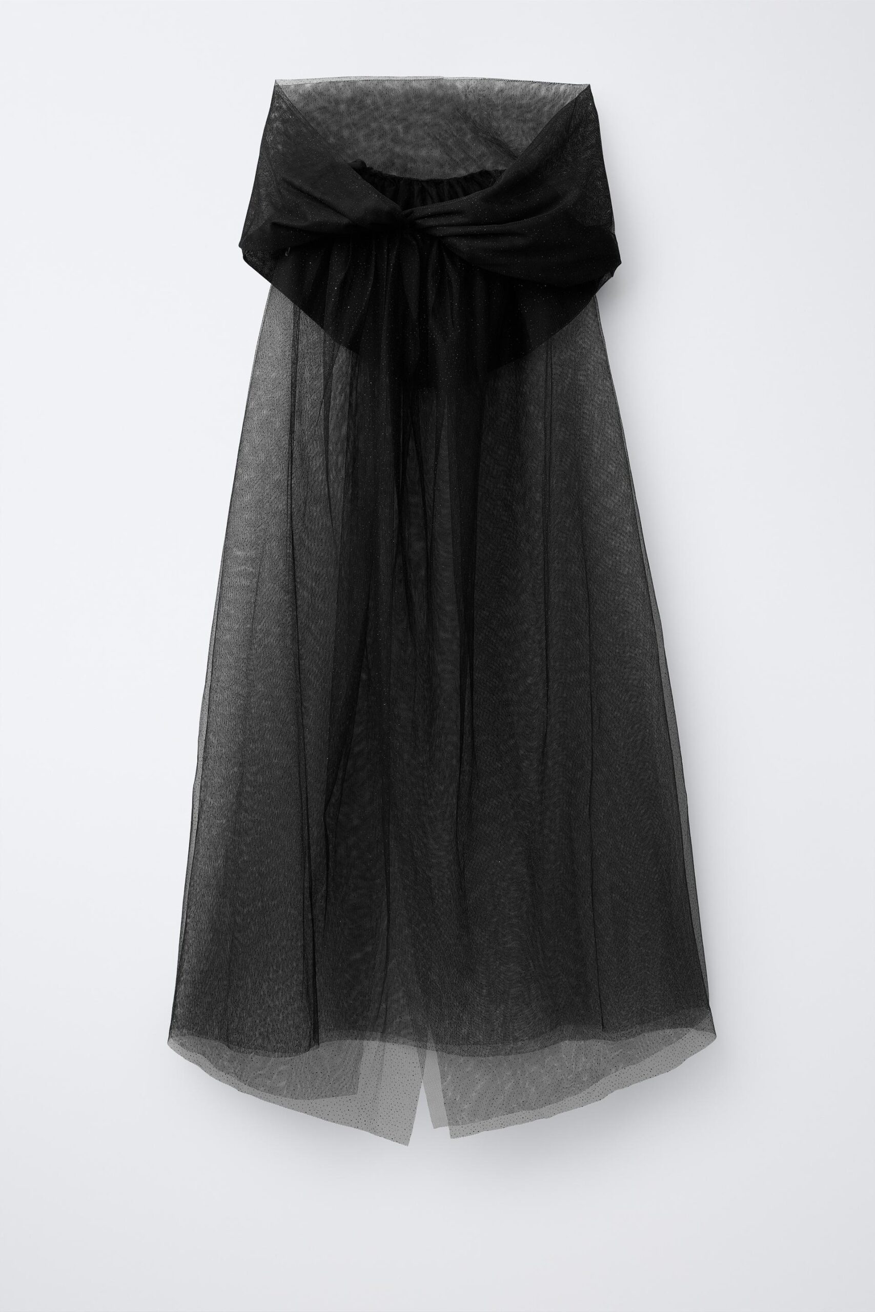 Mantella in tulle nero con cappuccio da strega Halloween Mantella in tulle nero con cappuccio da strega Halloween