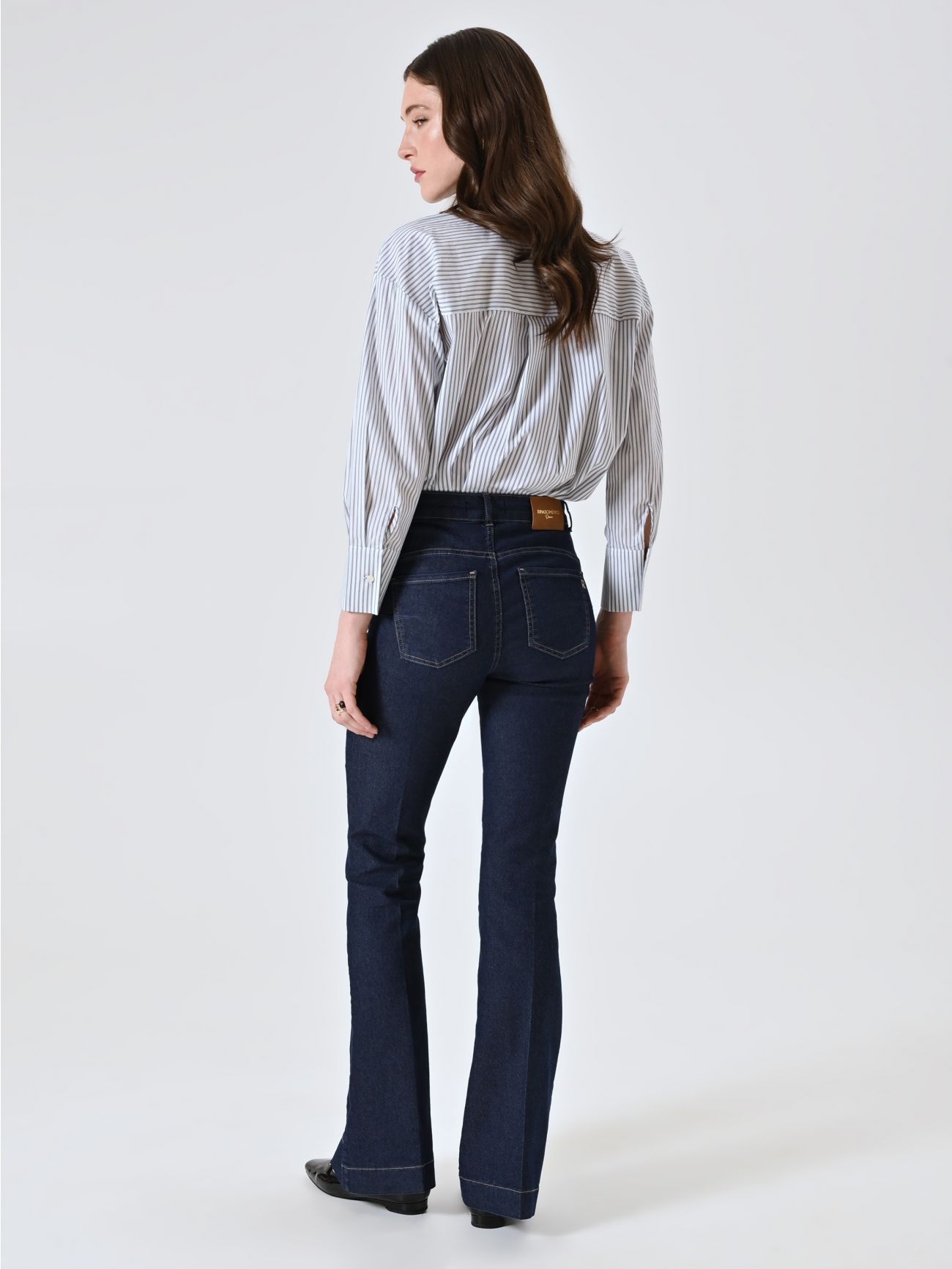 Pantaloni Rinascimento flared in denim blu scuro