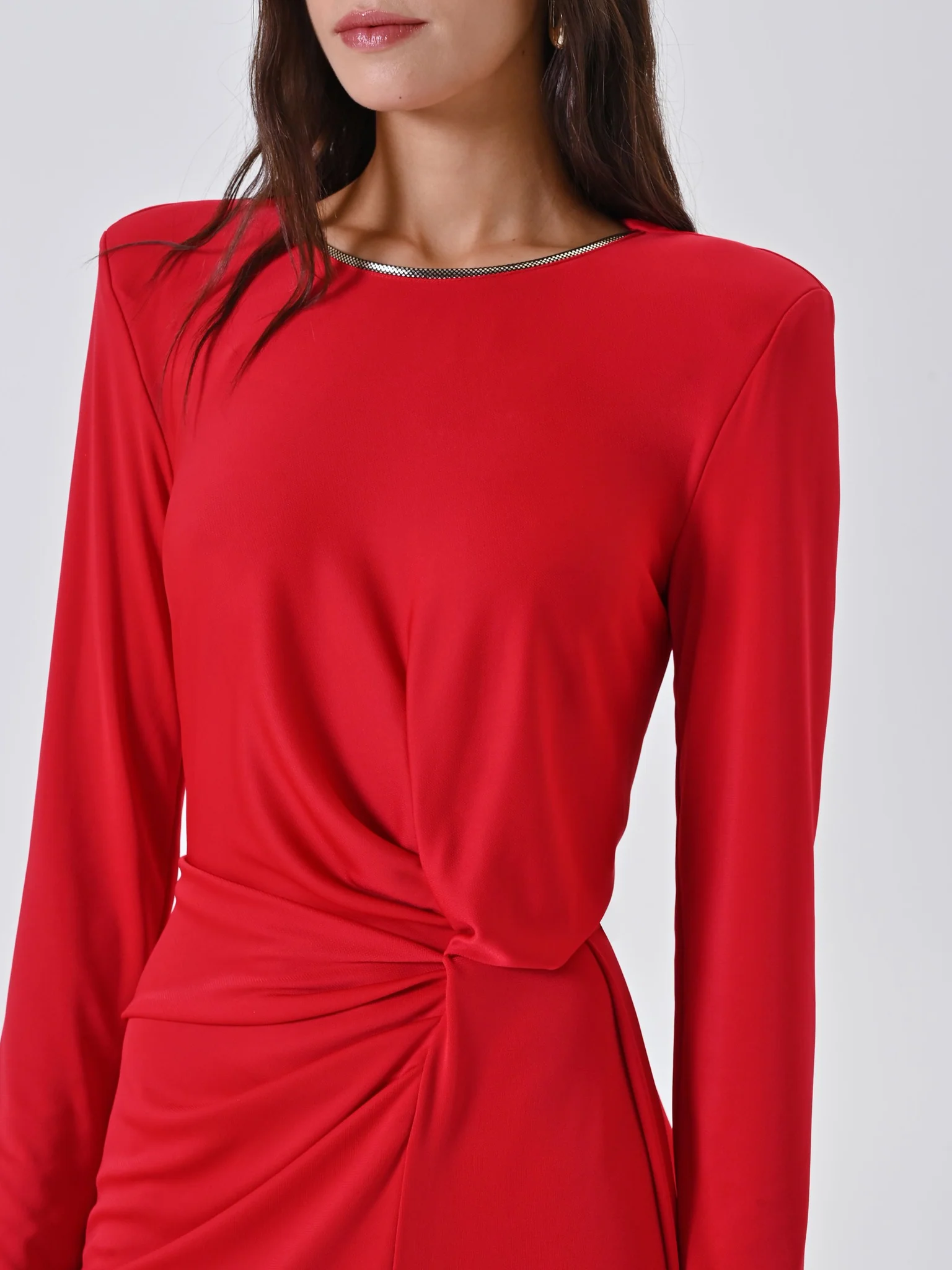 Dettaglio drappeggio abito rosso Rinascimento Dettaglio drappeggio abito rosso Rinascimento