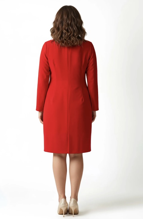 Elegante tubino rosso a maniche lunghe Elegante tubino rosso a maniche lunghe