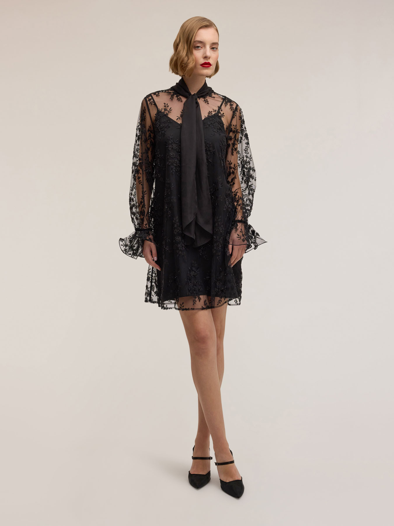 Romantico abito velato Motivi