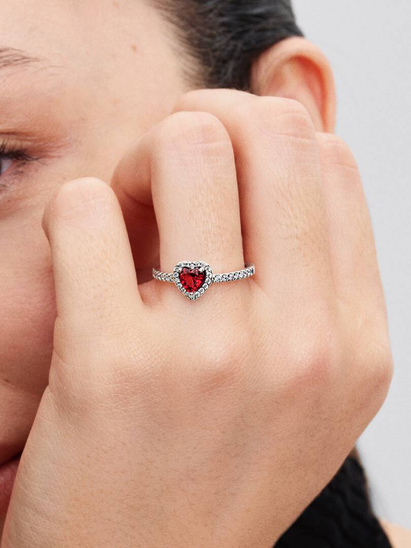 Anello con cuore rosso PANDORA Anello con cuore rosso PANDORA