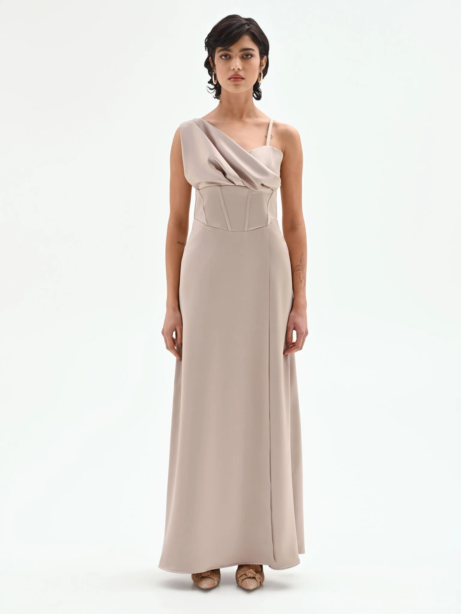 Abito lungo da cerimonia color tortora Rinascimento 2026