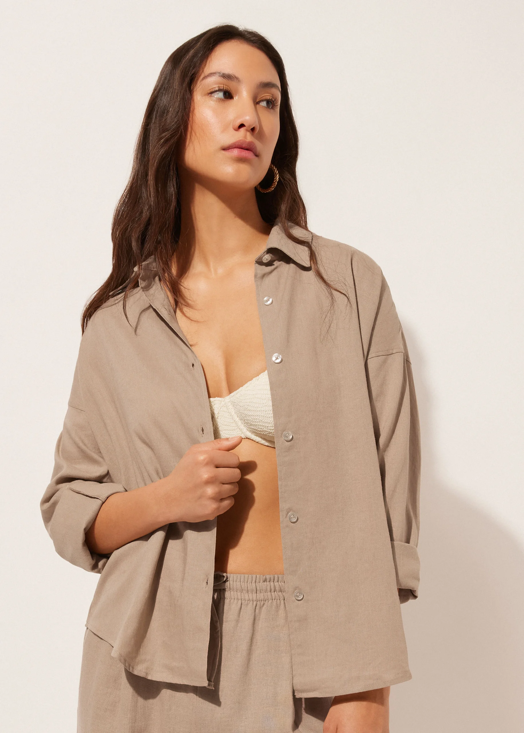 Camicia in lino beige Calzedonia 2026 Camicia in lino beige Calzedonia 2026