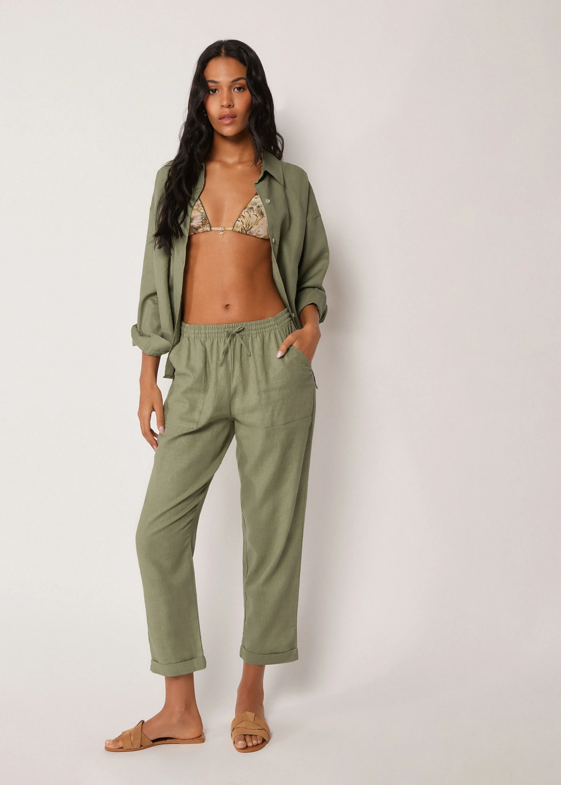 Completo in lino mare estate 2026 Calzedonia Completo in lino mare estate 2026 Calzedonia