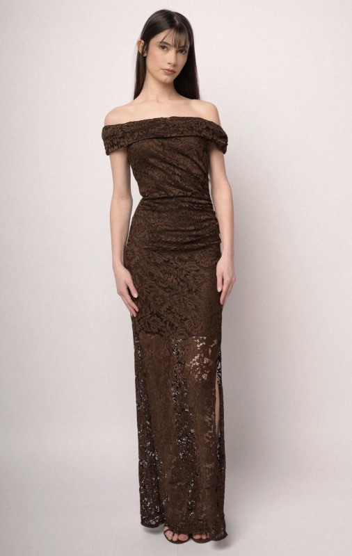 Abito lungo aderente in pizzo floreale Abito lungo aderente in pizzo floreale