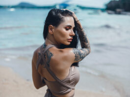 Come proteggere i Tatuaggi dal sole al mare