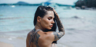 Come proteggere i Tatuaggi dal sole al mare Come proteggere i Tatuaggi dal sole al mare