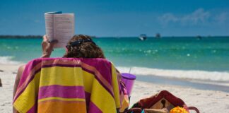 Libri consigliati da leggere in spiaggia al mare estate 2026