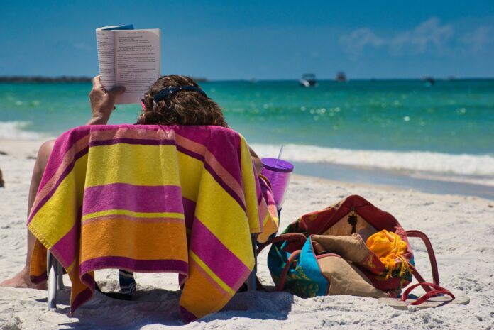 Libri consigliati da leggere in spiaggia al mare estate 2026