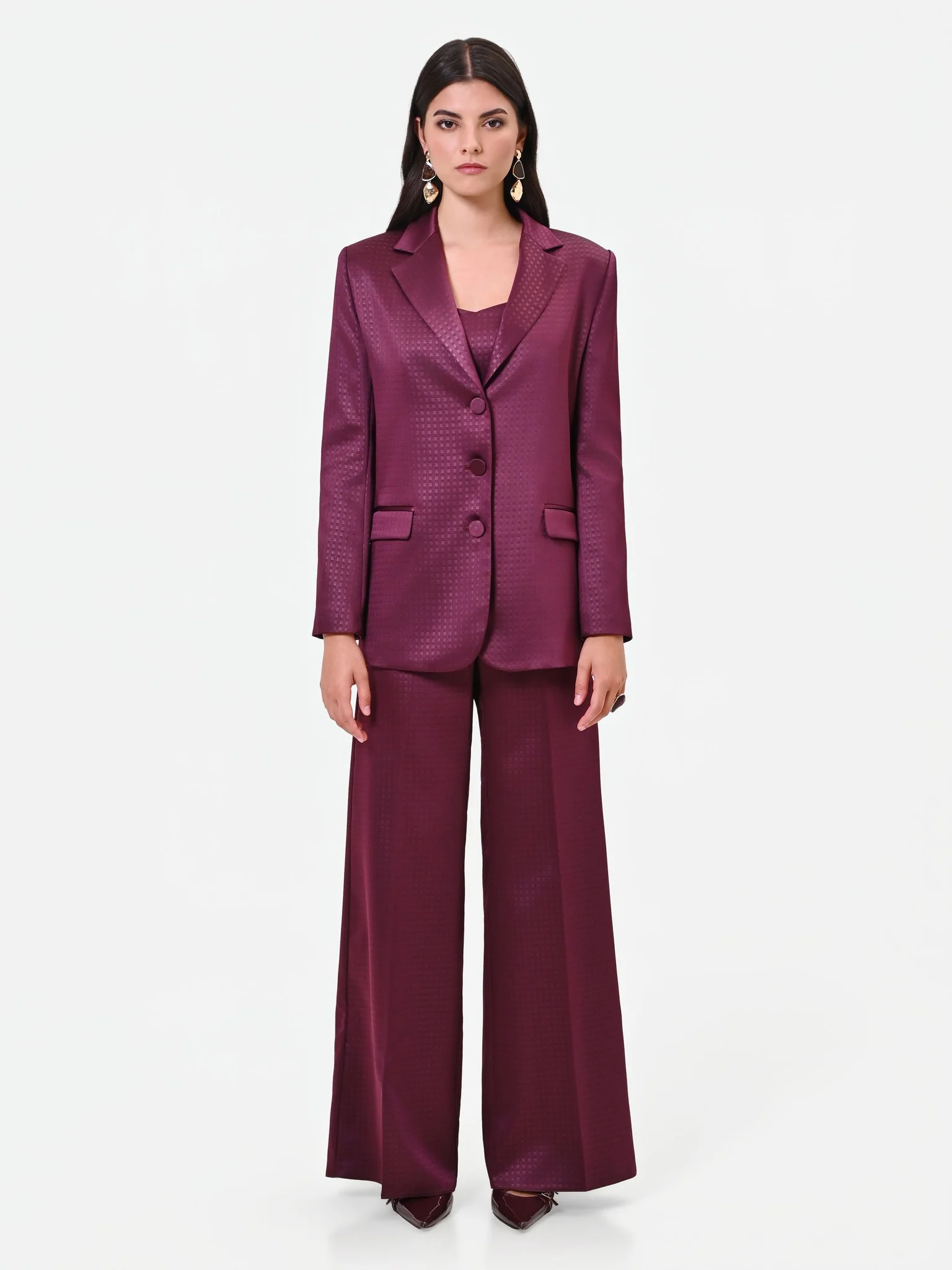 Tailleur donna con pantaloni palazzo