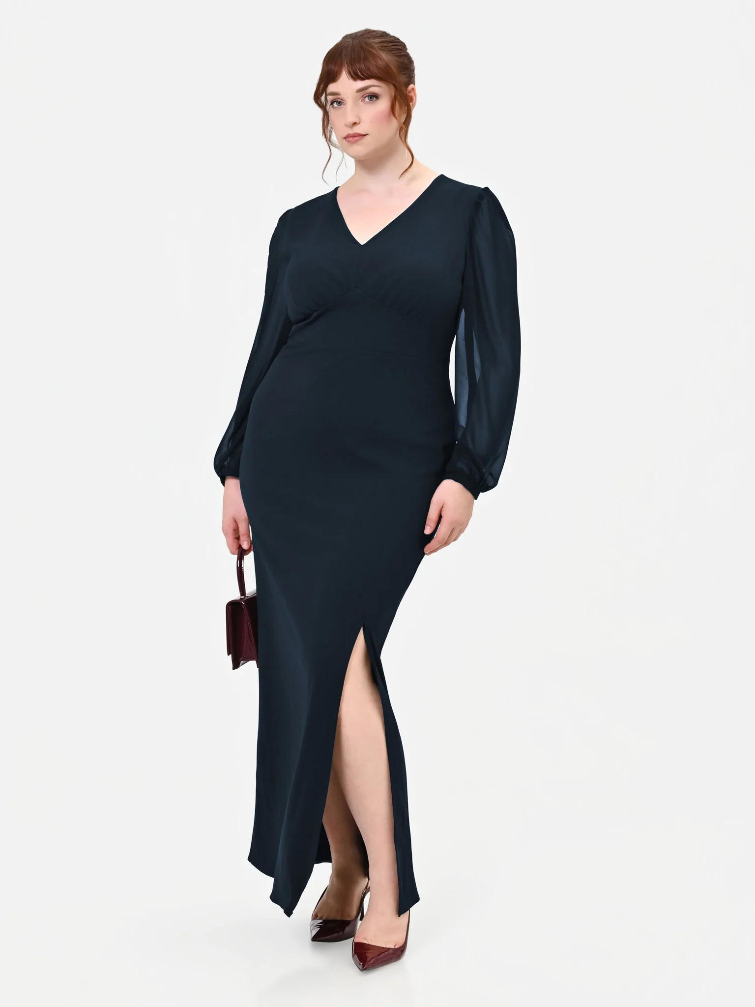 Elegante abito lungo con spacco