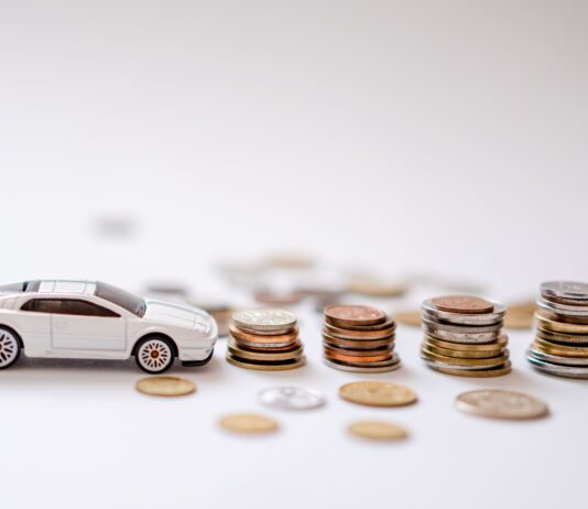 Grandi spese familiari: come pianificare auto, matrimonio e università senza mandare in tilt il bilancio Grandi spese familiari