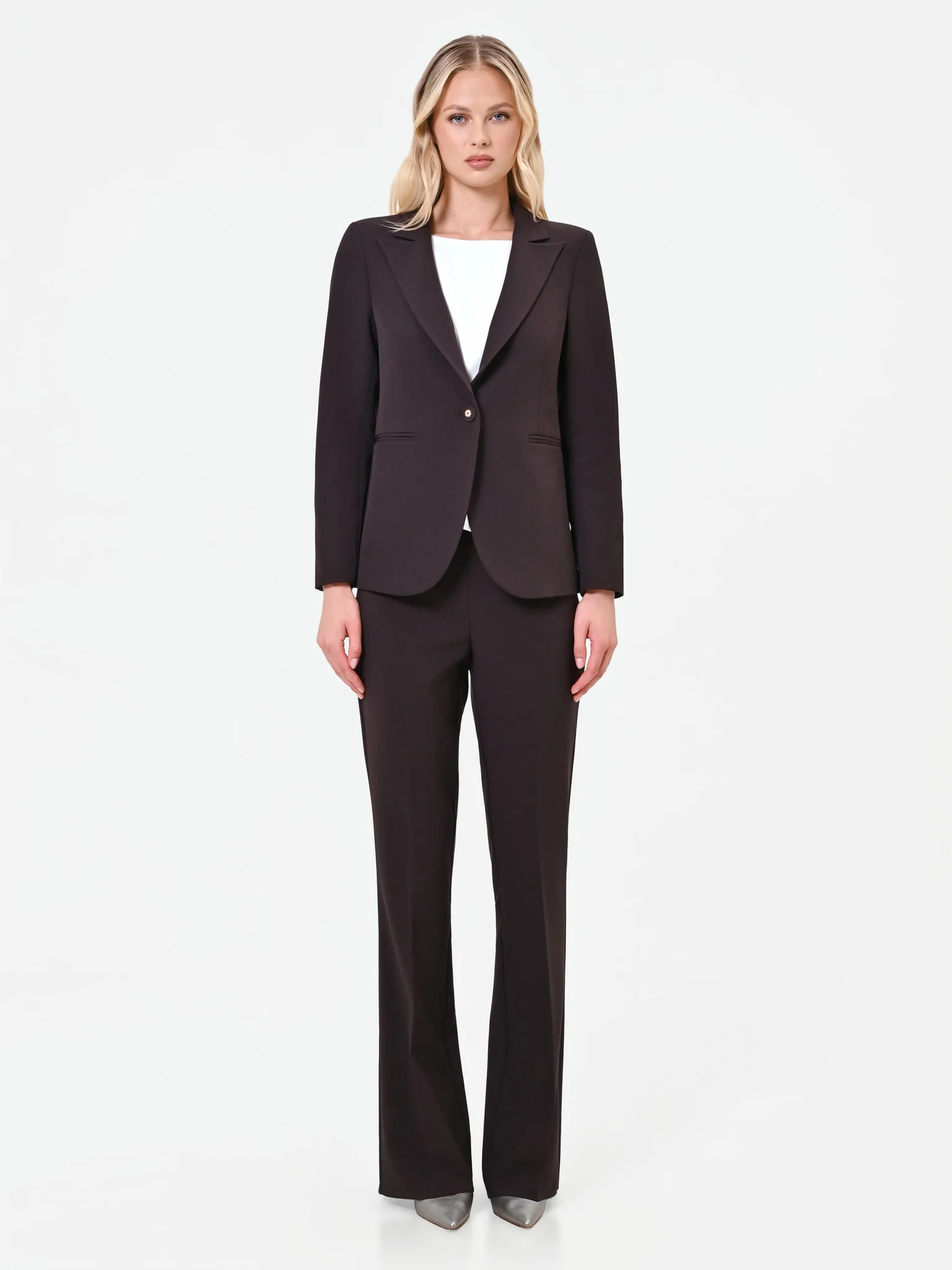 Tailleur marrone Rinascimento collezione autunno inverno 2026 2027 Tailleur marrone Rinascimento collezione autunno inverno 2026 2027