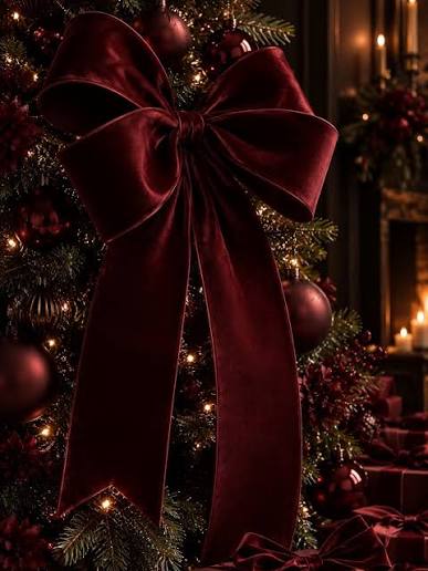 Tendenze Decorazioni Alberi di Natale 2026 Maxi Fiocchi in velluto Bordeaux Tendenze Decorazioni Alberi di Natale 2026 Maxi Fiocchi in velluto Bordeaux